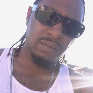 Meet your Posher, Devin